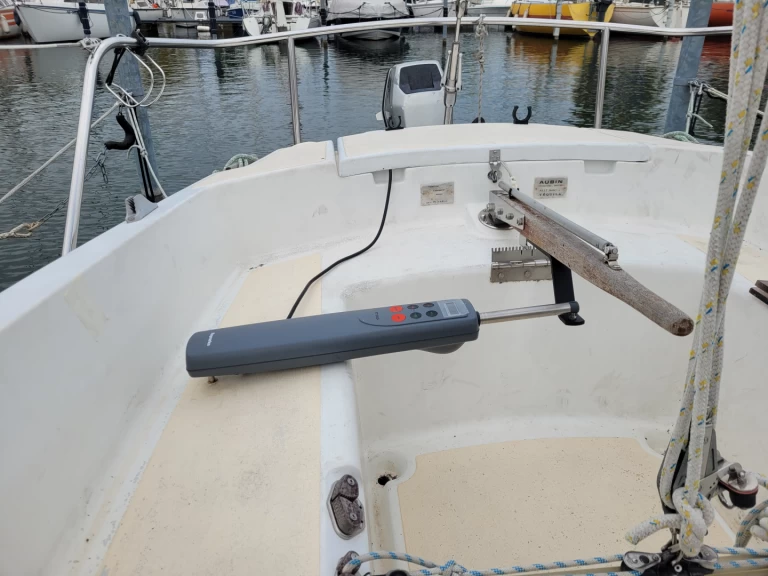 Plachetnice k pronájmu v Auvernier za nejlepší cenu