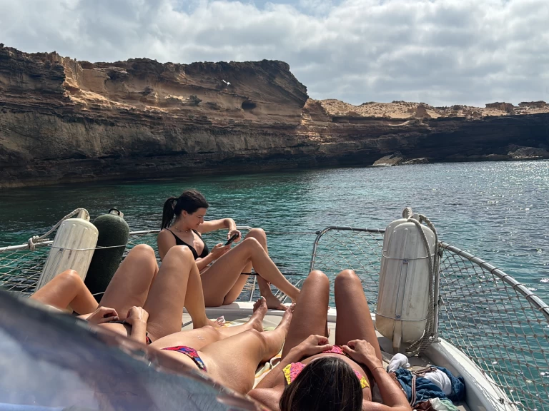 Pronájem lodi Marina Formentera lákavé ceny Cap Camarat 9.0 WA