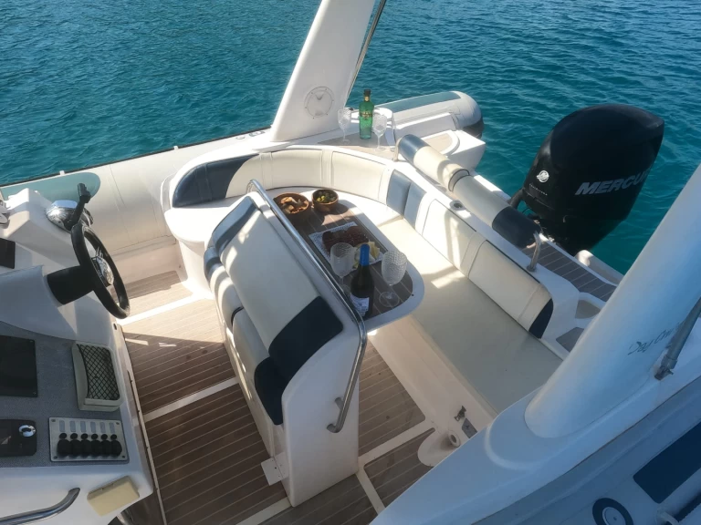 Pronajmout Motorová loď se skipperem či ne Astec v Fornells