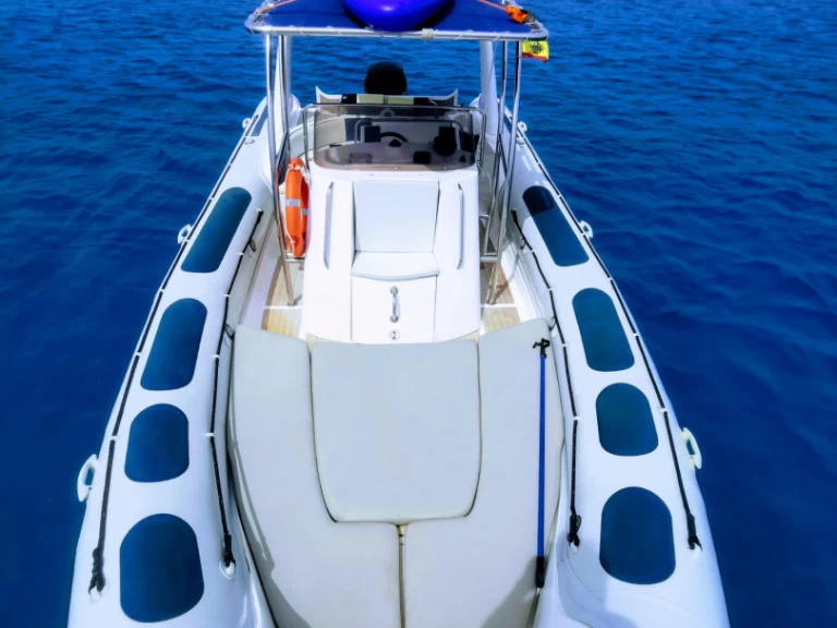 Pronájem Motorová loď Astec s licencí