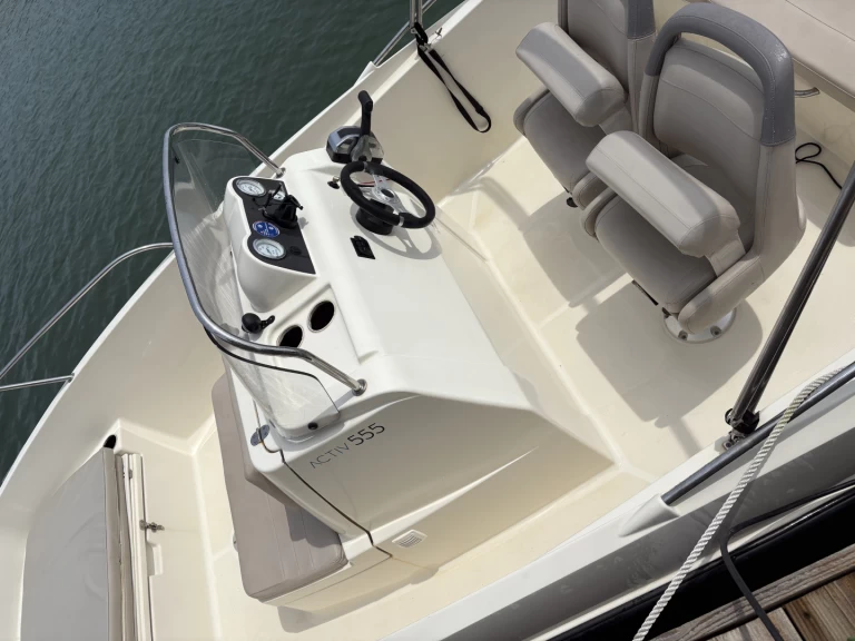 Pronajmout Motorová loď se skipperem či ne Quicksilver v Palavas-les-Flots