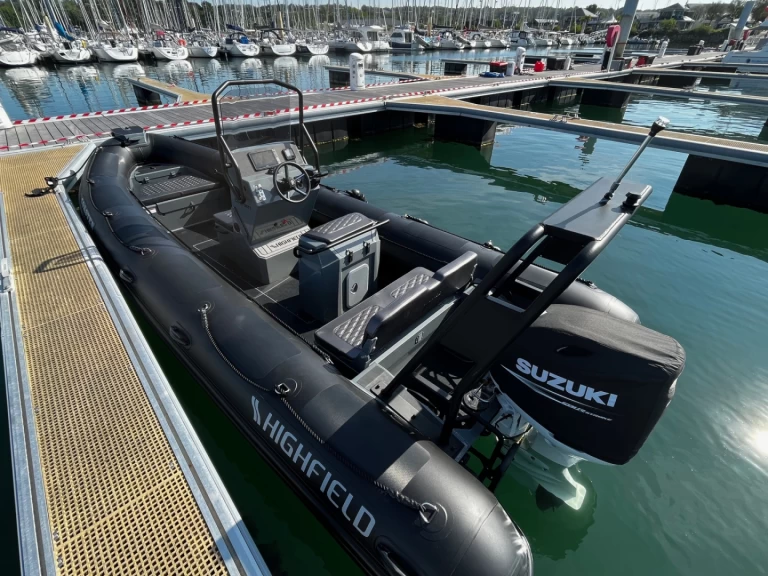 Pronajmout Polotuhá loď se skipperem či ne Highfield v La Forêt-Fouesnant