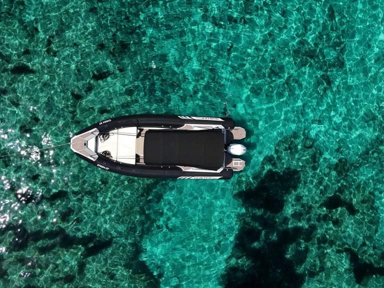 Pronajmout si Zenit Hunter 800 v Split