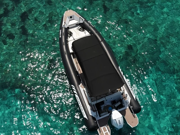 Pronajmout Polotuhá loď se skipperem či ne Zenit v Split