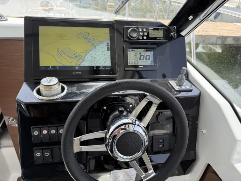 Pronájem Motorová loď v Empuriabrava -Jeanneau Merry Fisher 795 Series2