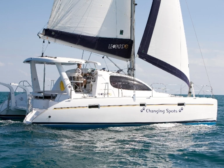 Pronajmout si Leopard Catamarans / Robertson & Caine Leopard 40 v Fethiye