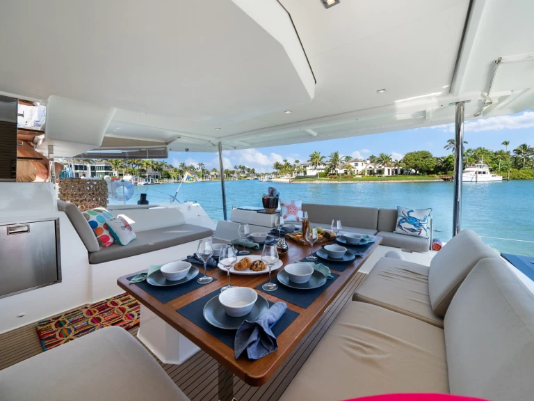 Pronajmout Katamarán se skipperem či ne Fountaine Pajot v Marsh Harbour