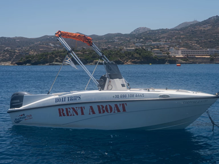 Pronájem lodi Irákleion lákavé ceny Compass 150 CC