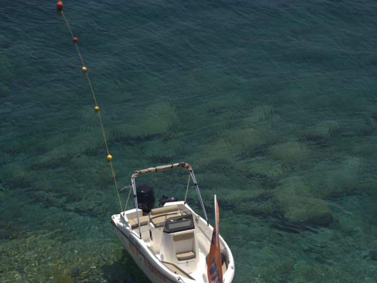 Motorová loď k pronájmu v Irákleion za nejlepší cenu