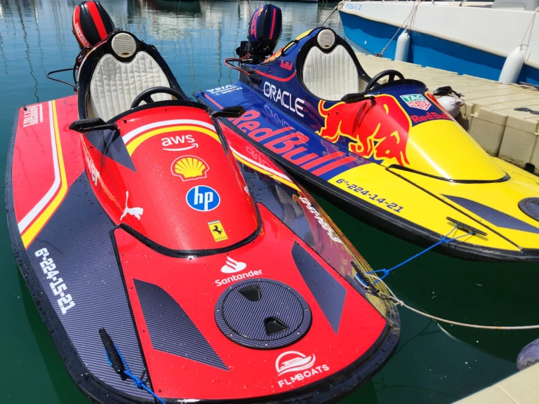 Motorová loď k pronájmu v Torrevieja za nejlepší cenu