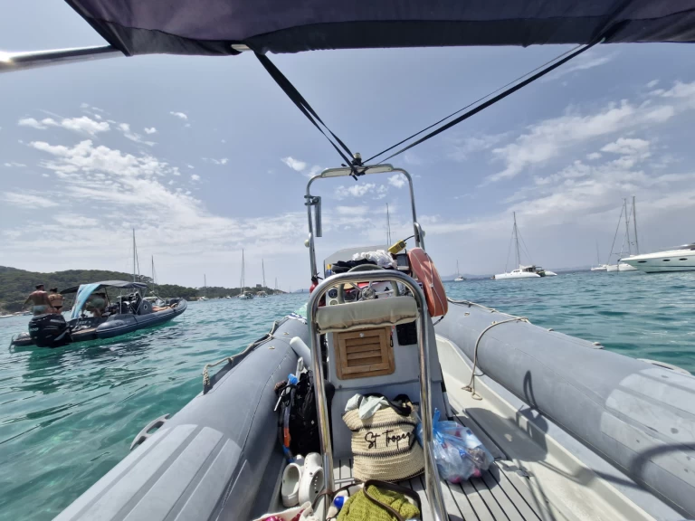 Pronájem lodi Joker Boat Coaster 650 IB v Porquerolles na Samboatu