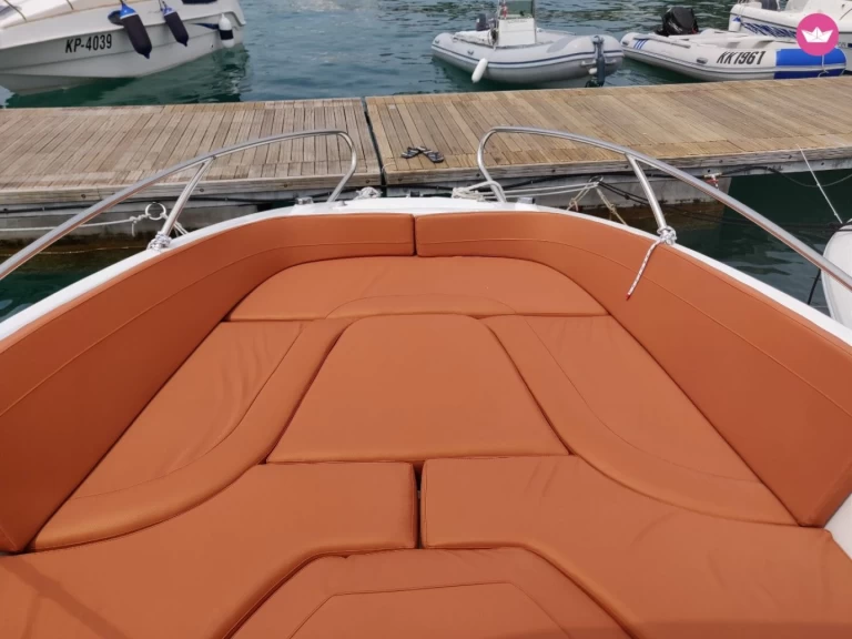 Pronájem jachty v Medulin -Barracuda 686 WA na Samboatu