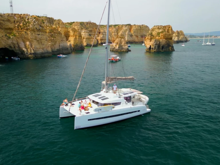 Bali Bali 4.3 jednotlivci a charterové společnosti v Marina de Lagos