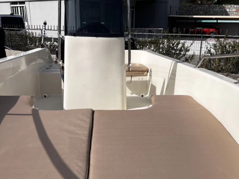 Pronájem Motorová loď v Káto Goúves -BRS BRS500