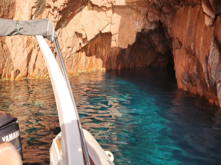 Pronájem lodi Porticcio lákavé ceny Capelli 770