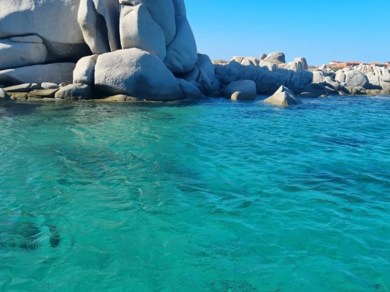 Pronajmout Polotuhá loď se skipperem či ne Capelli v Porticcio