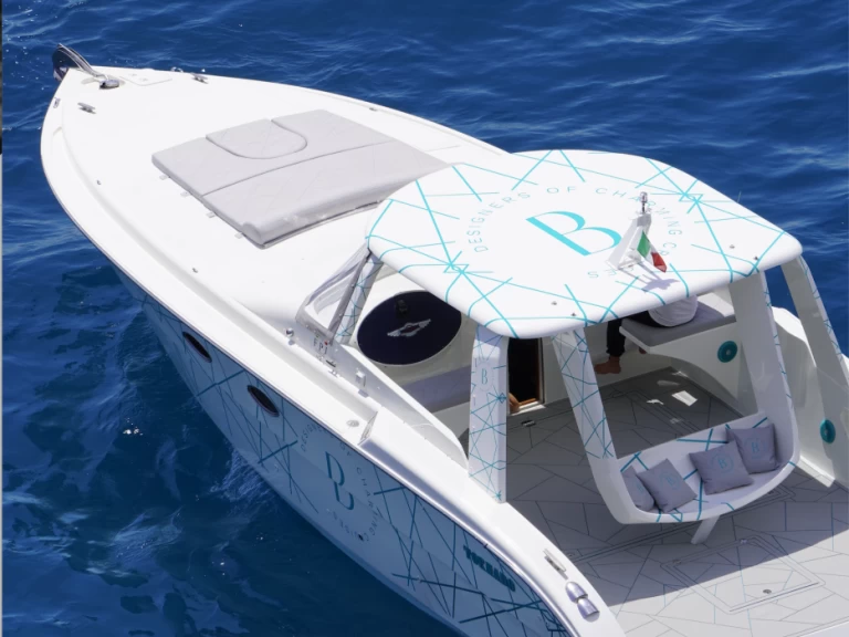 Pronájem jachty v Amalfi  -Tornado Tornado 38 Flush Deck na Samboatu