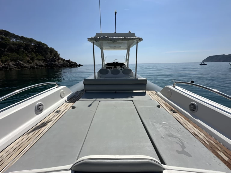 Pronájem Polotuhá loď Duarry s licencí