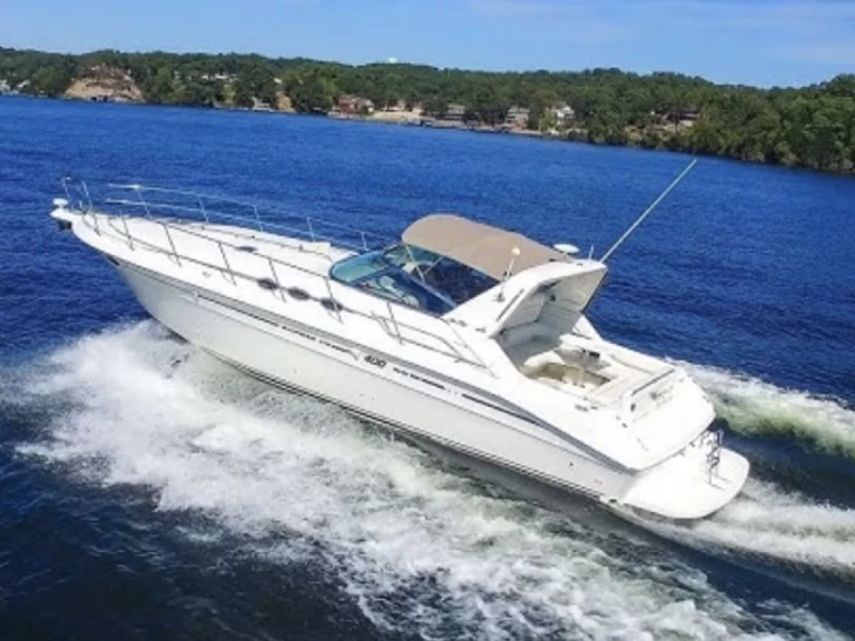 Pronájem lodi Cannes lákavé ceny Sea Ray 420 Sundancer