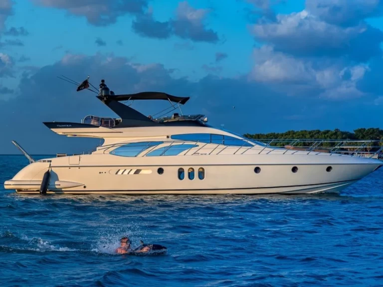 Pronájem Jachta v Golfe-Juan -Sealine Sealine T 60