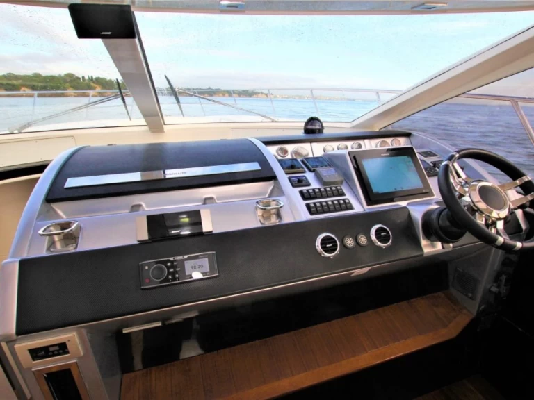 Pronájem Jachta v Saint Raphael -Absolute Yachts ABSOLUTE 52