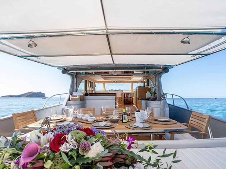 Pronájem jachty v Denia -Lobster 62 na Samboatu