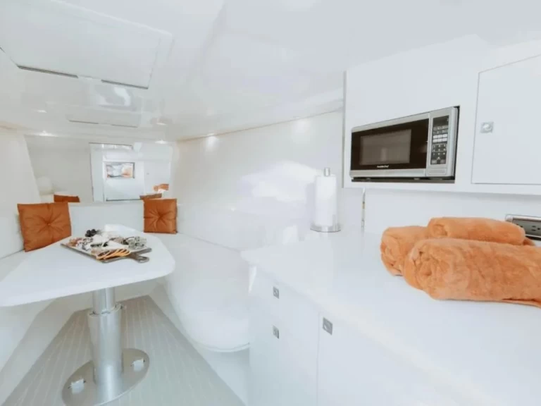 Pronajmout si Fjord Fjord 40 Open v Vieux Port de Cannes