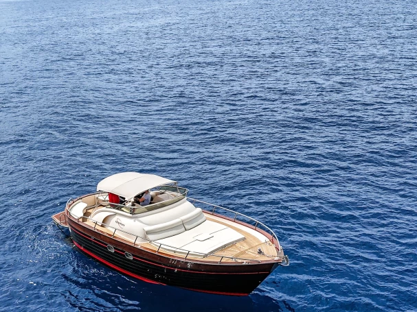 Pronájem Motorová loď Apreamare s licencí