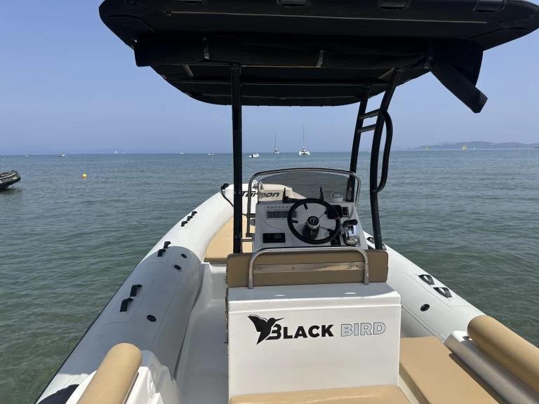 Tarpon Tarpon 790 Lx jednotlivci a charterové společnosti v Hyeres