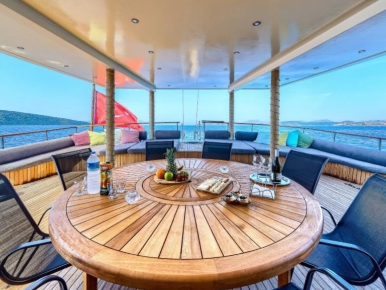 Pronájem jachty v Bodrum -Custom Made D120 na Samboatu