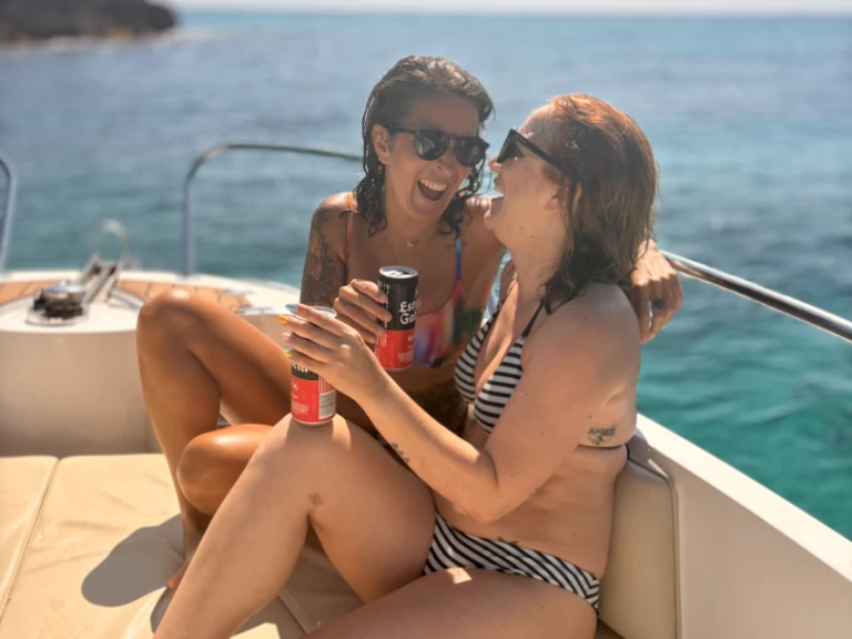 Karnic SL601 jednotlivci a charterové společnosti v Mahon