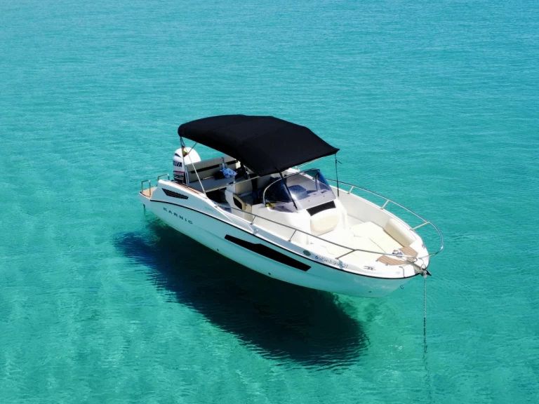 Pronajmout si Karnic SL601 v Mahon