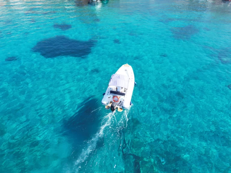 Pronájem lodi Hvar  lákavé ceny King 600