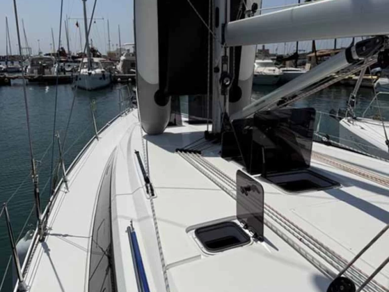 Pronájem Plachetnice Bavaria s licencí