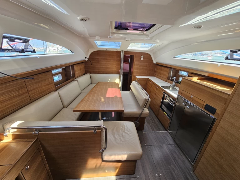 Pronájem jachty v Izola -Elan Impression 45.1 na Samboatu