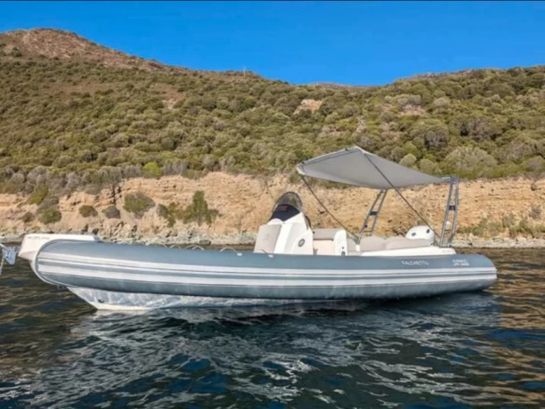 Pronájem lodi FANALE MARINE FALCHETTU v Saint-Florent na Samboatu