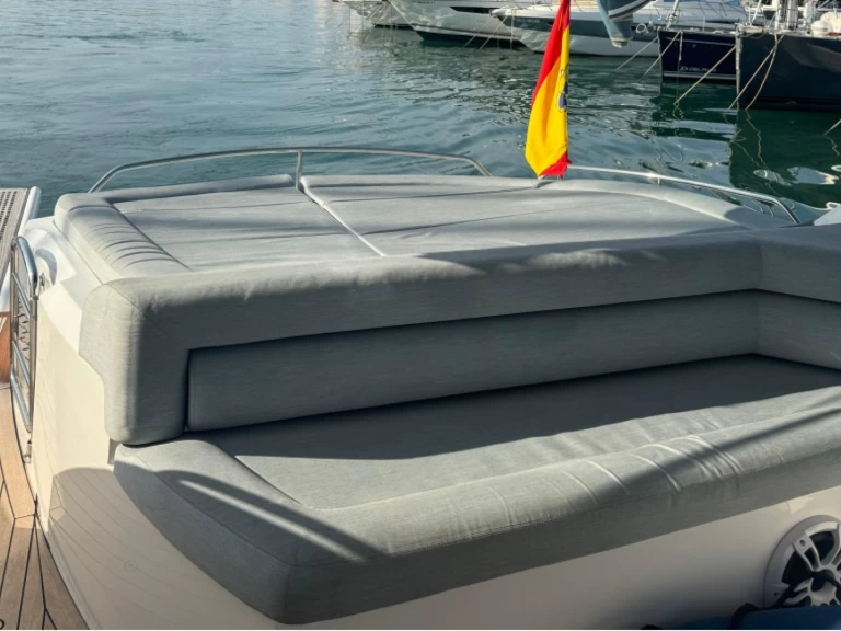 Pronájem lodi Sunseeker Portofino 53 v Denia na Samboatu