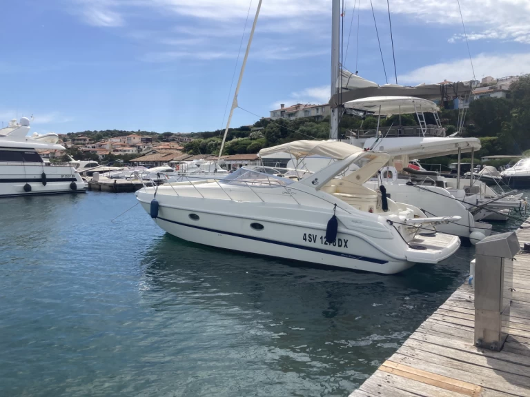 Pronájem Motorová loď Cranchi s licencí