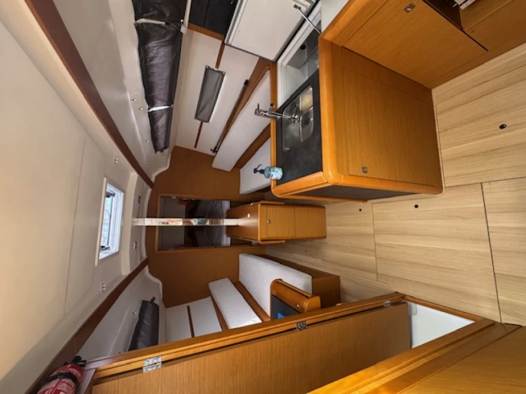 Pronajmout Plachetnice se skipperem či ne SUN ODYSSEY 349 QR 2016 v La Rochelle