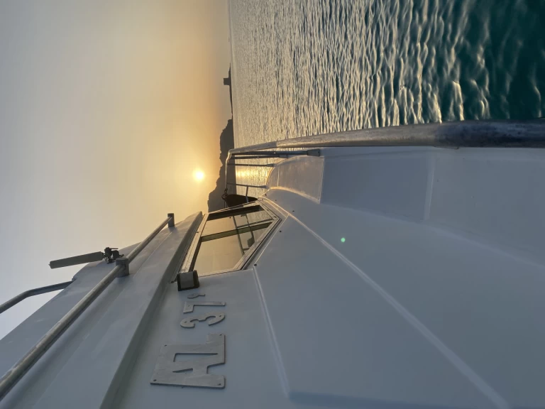 Pronajmout si Azimut Azimut 37 Fly v Stintino