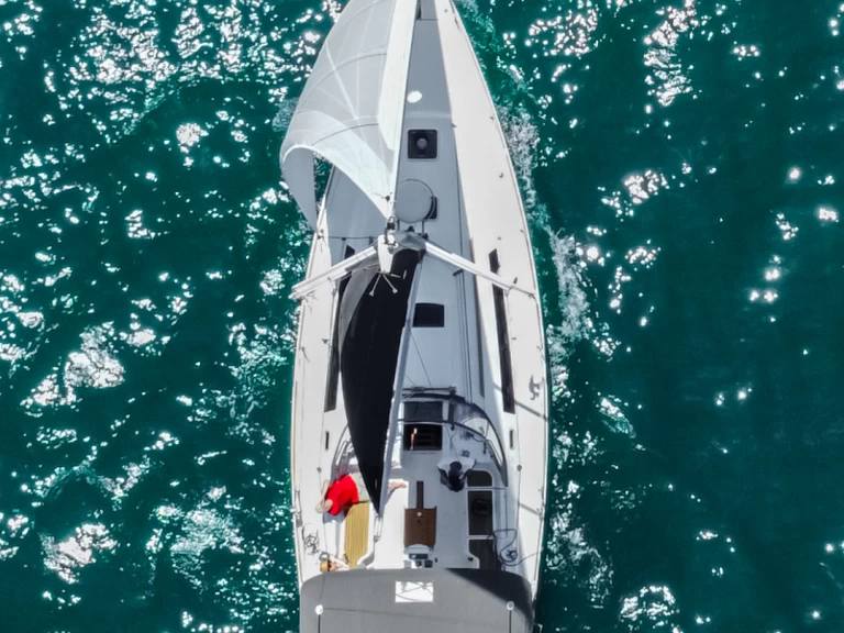 Pronájem lodi Bénéteau Oceanis 37 v City of Oceanside na Samboatu