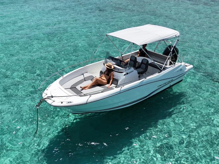 Pronájem jachty v Marina Botafoch -Jeanneau CAP CAMARAT 6,5 CC Style na Samboatu