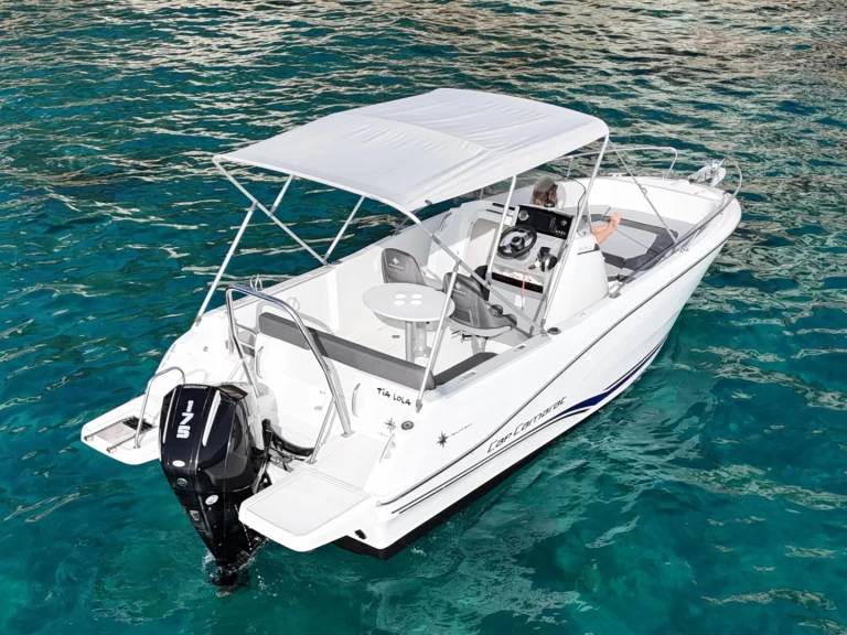 Pronájem lodi Jeanneau CAP CAMARAT 6,5 CC Style v Marina Botafoch na Samboatu