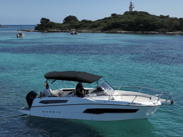 Pronájem Motorová loď Karnic s licencí