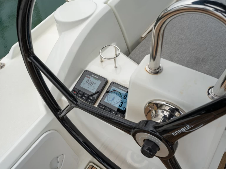 Pronájem lodi Salerno lákavé ceny Oceanis 34.1