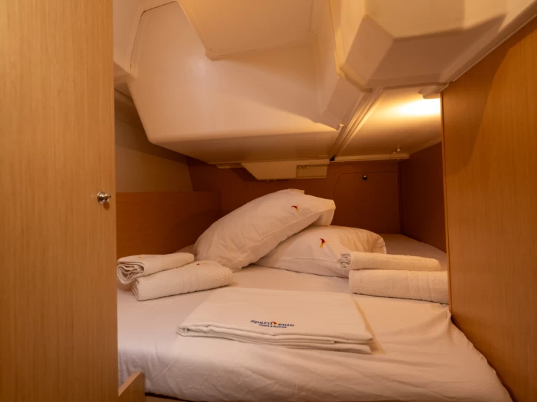 Pronajmout Plachetnice se skipperem či ne Bénéteau v Salerno