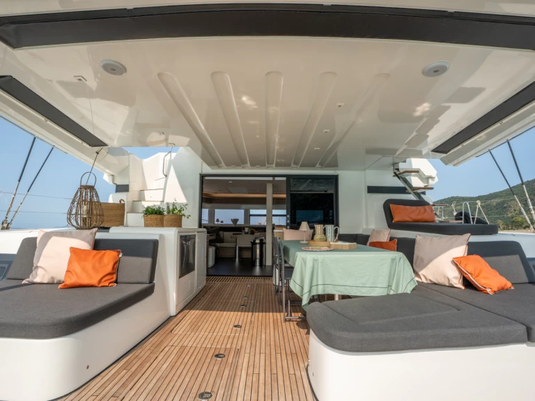 Lagoon Lagoon 55 jednotlivci a charterové společnosti v Capo d'Orlando