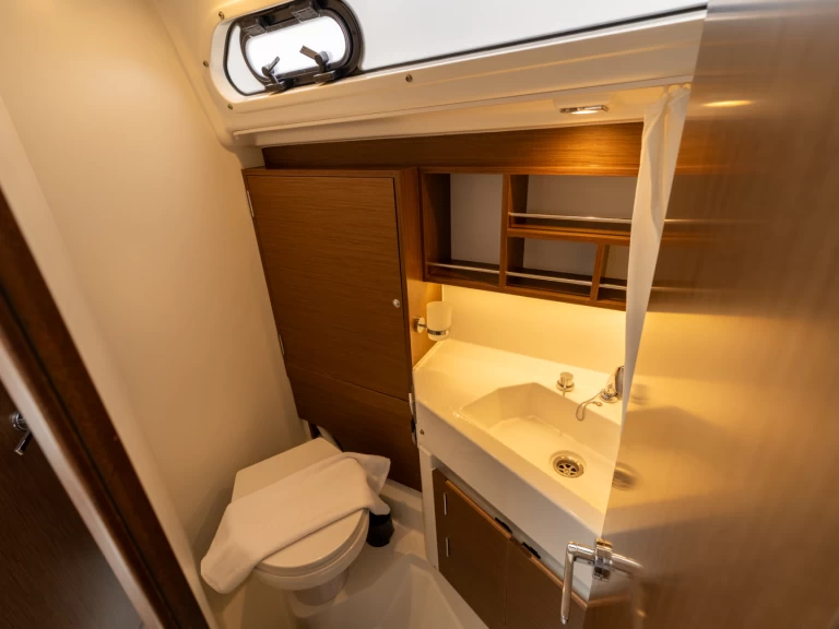 Pronájem lodi Salerno lákavé ceny Oceanis 34.1