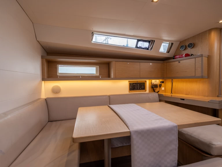 Plachetnice k pronájmu v Salerno za nejlepší cenu