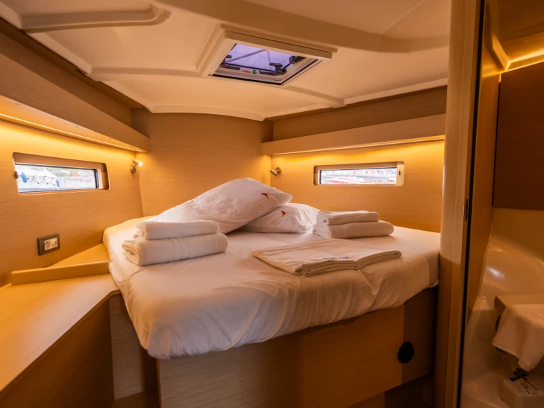 Pronájem lodi Bénéteau Oceanis 40.1 v Salerno na Samboatu